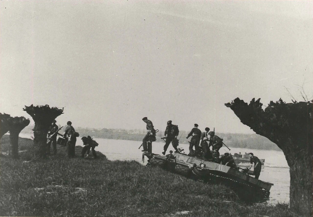 Memorial stone crossing of the IJssel