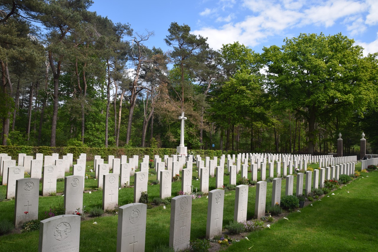 Valkenswaard Kriegsfriedhof