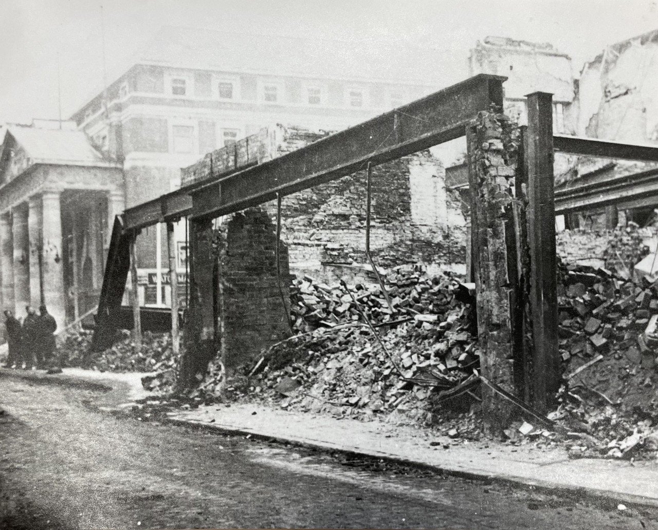 ​Sam Moore, Stretcher Bearer​