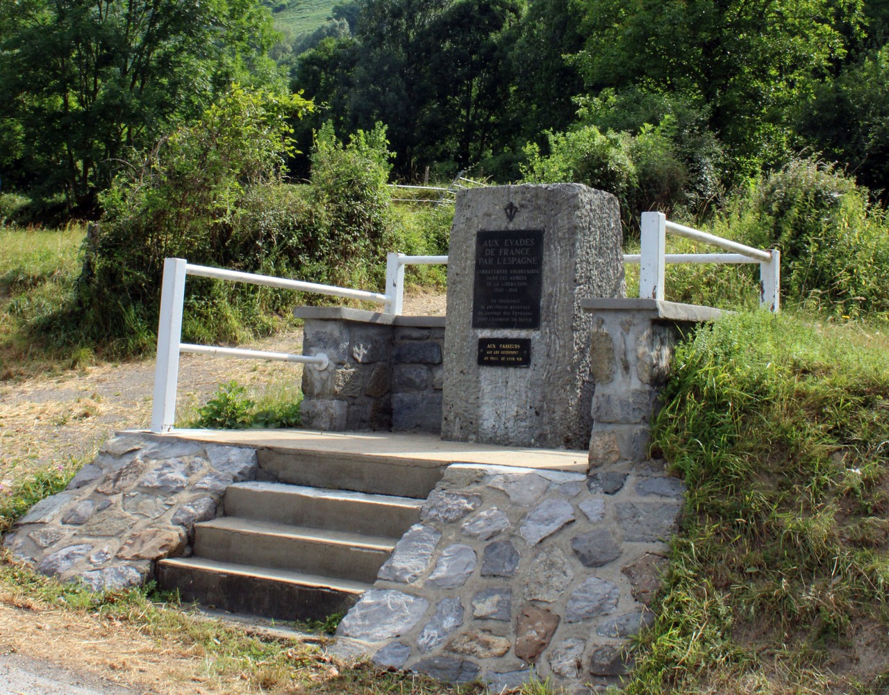 Bedous, memorial to those who escaped from France via Spain