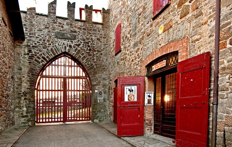 The Gothic Line Room
