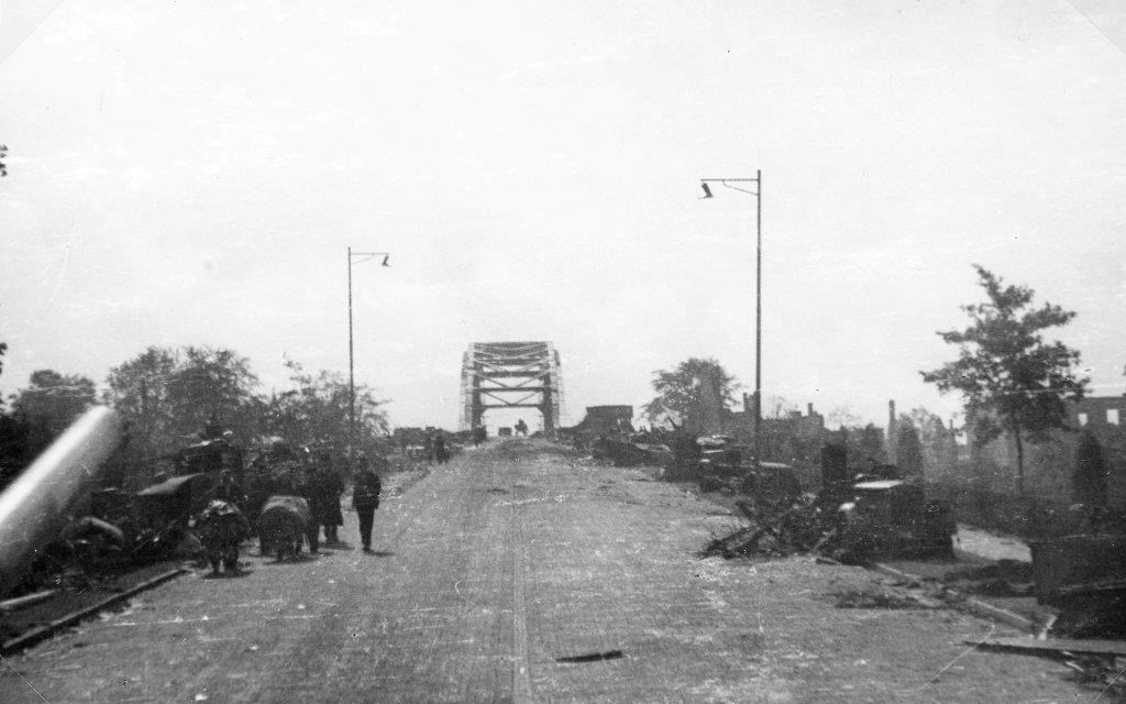 De verkeersbrug bij Arnhem