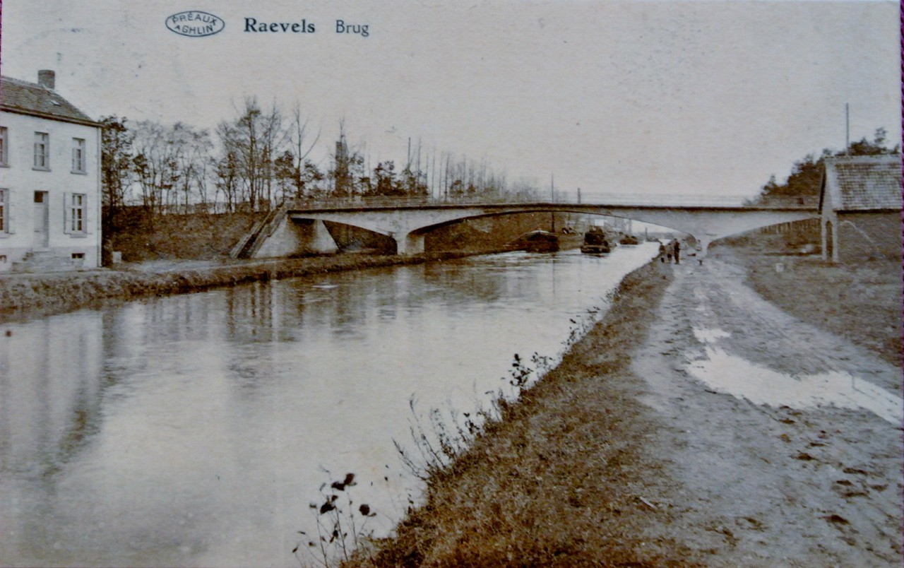 De bruggen van Ravels tijdens de Tweede Wereldoorlog - LRNL828