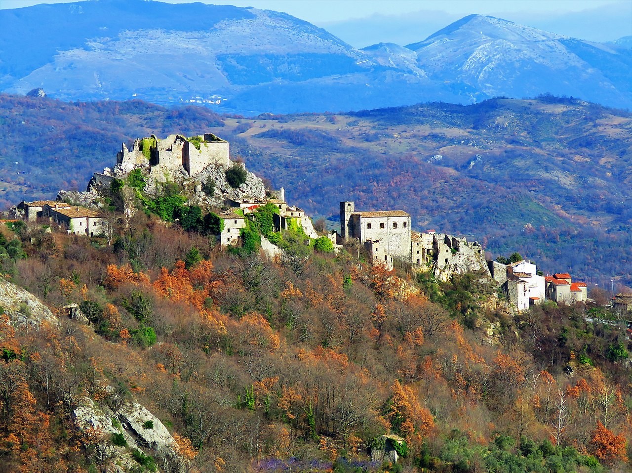 Das Alte Dorf Castelnuovo al Volturno