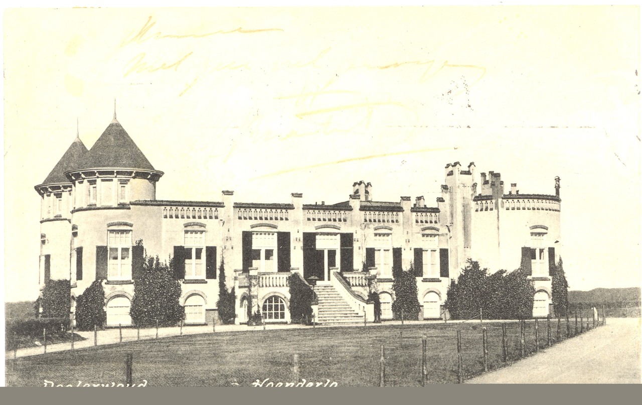 The bombardment of Castle 'Deelerwoud' in Hoenderloo