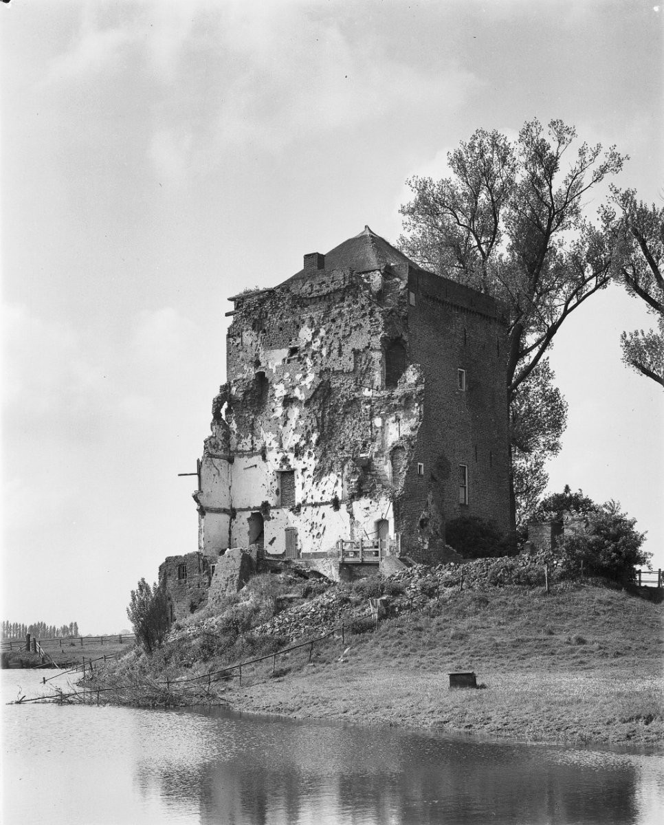 The destruction of Castle De Nijenbeek