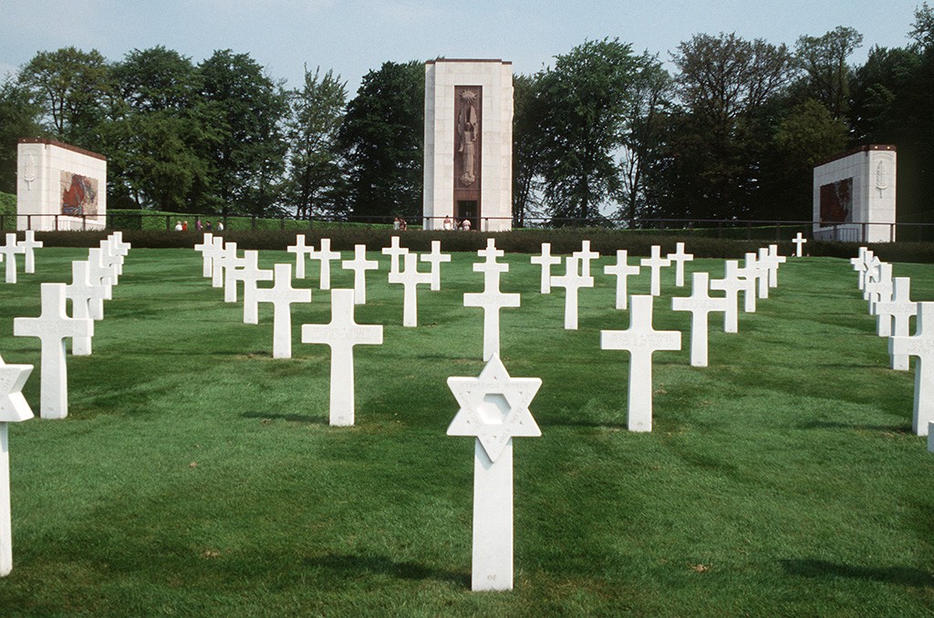 Luxembourg American Cemetery und das Grab von General Patton